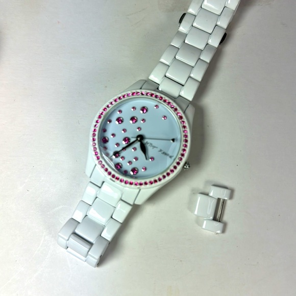 Betsey Johnson Watch - Picture 9 of 9